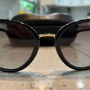 Vogue Black Sunglasses Case Set